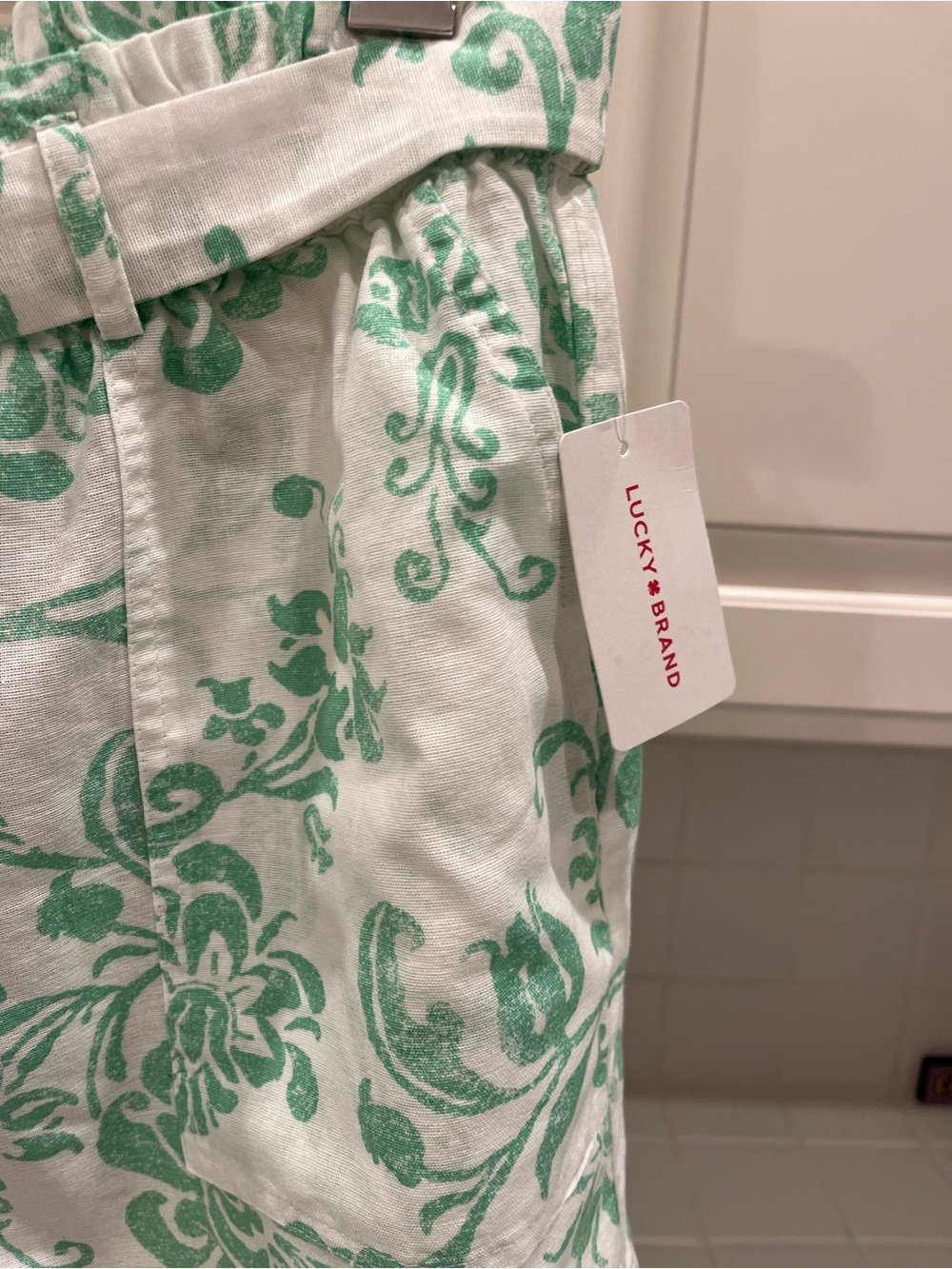 Lucky Brand White Tank with Seafoam Green Floral Print - Picture 8 of 11